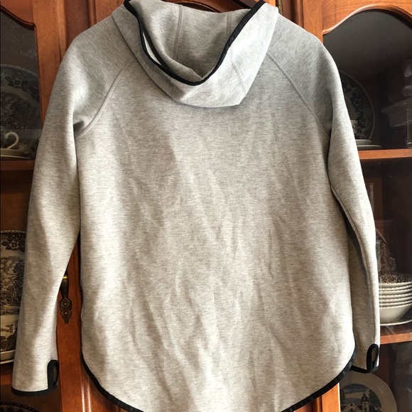 Nike Tech Asymmetric Cape Hoodie Sweater - Picture 3 of 5